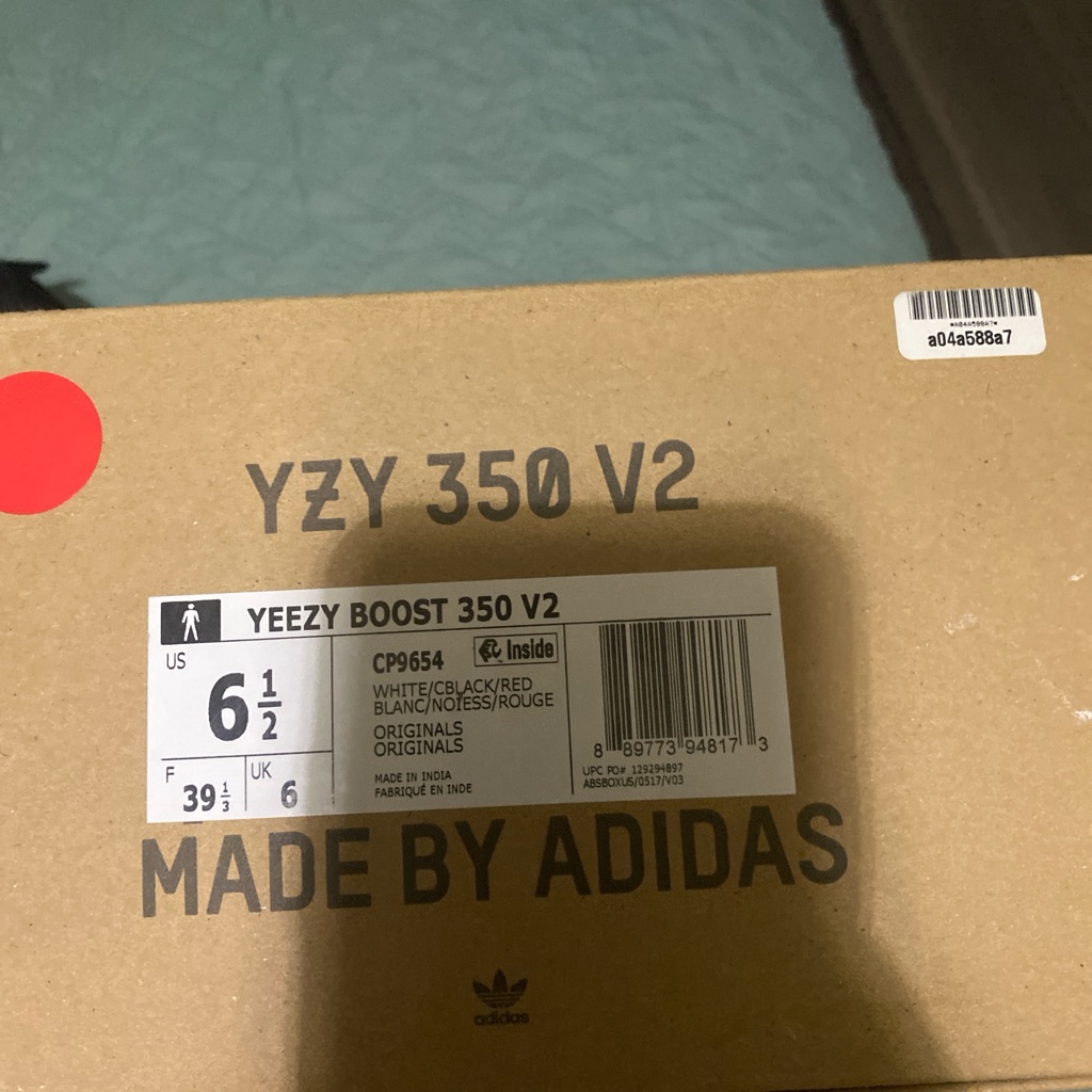 Real Yeezy Zebras 6 1/2 And Jordan Thunders Size 7